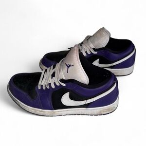 Nike Purple and Black Sneakers for Ultimate Comfort